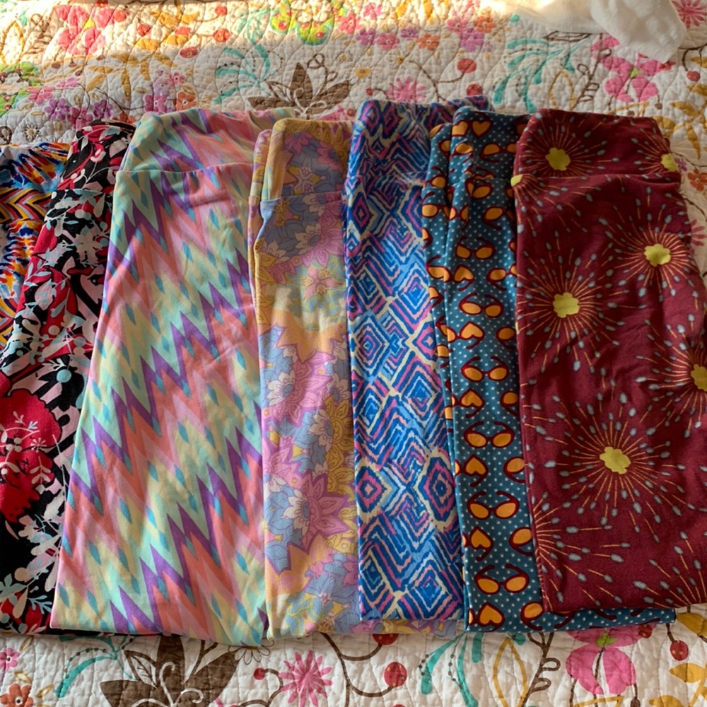 Bundle of LulaRoe leggings